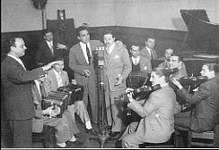 Orquesta Miguel Cal�